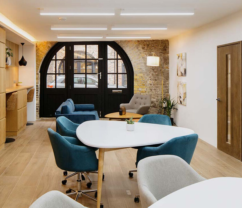 Serviced Office vs Coworking Space: Key Differences, Costs & How to Choose